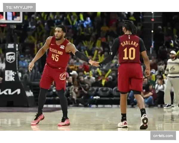 骑士税单从1.64亿降至6500万 哈登合同保障性成关键